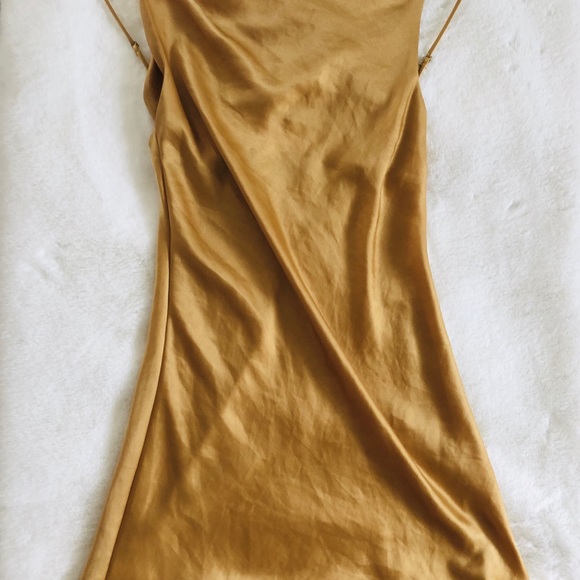 TRU BLU Hadid dress mini in Gold size small - Picture 2 of 6